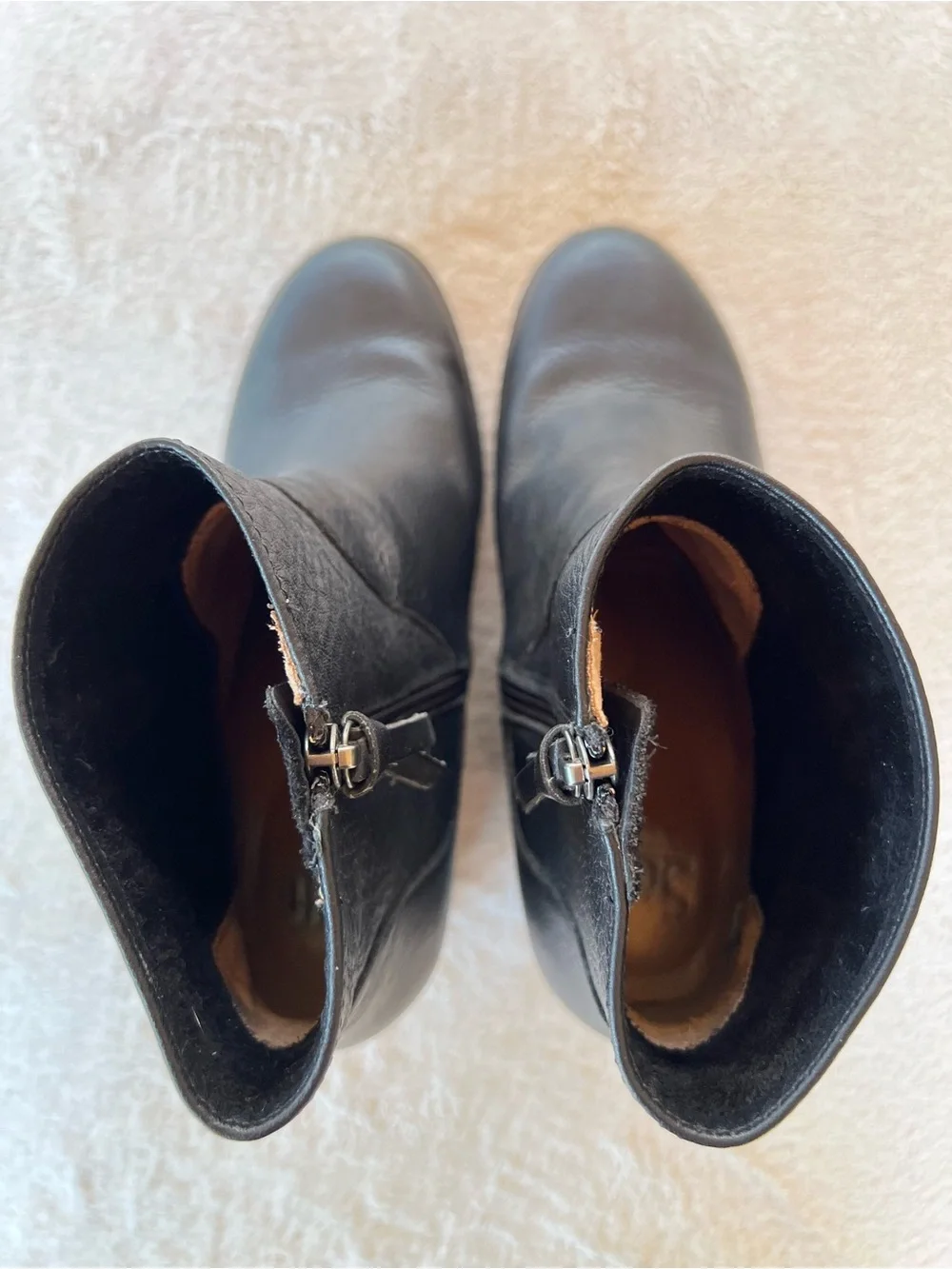 Sofft Shary Waterproof Black Leather Wedge Ankle Booties Size 9